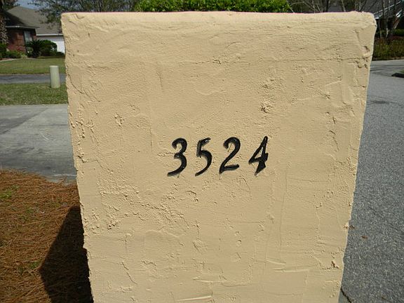 4th image of 3524 Victoria Dr