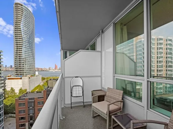 1 Shore Lane image 4 of 31