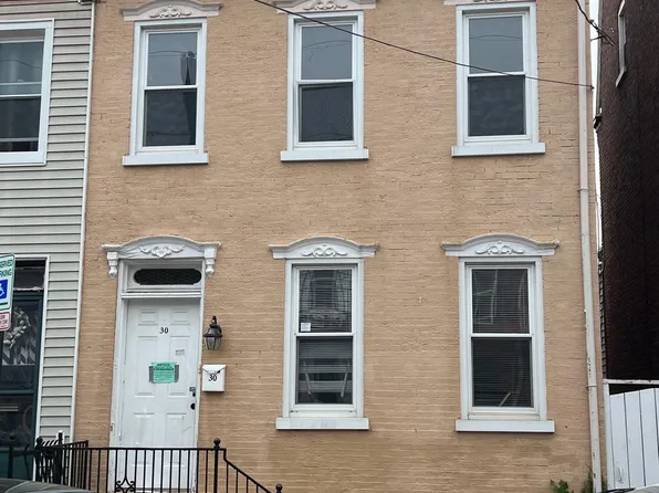 30 Caroline St, Lancaster, PA 17603