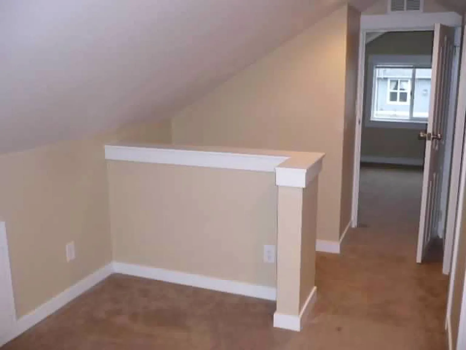 3 bed, 1.5 bath, 1216 sqft, $2,650 — Photo 3