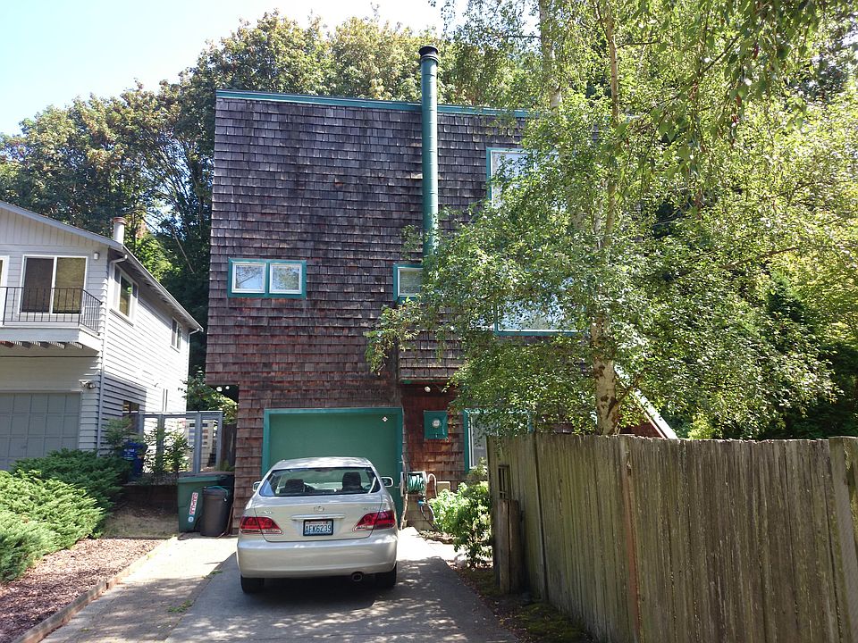 2nd image of 6530 47th Ave SW