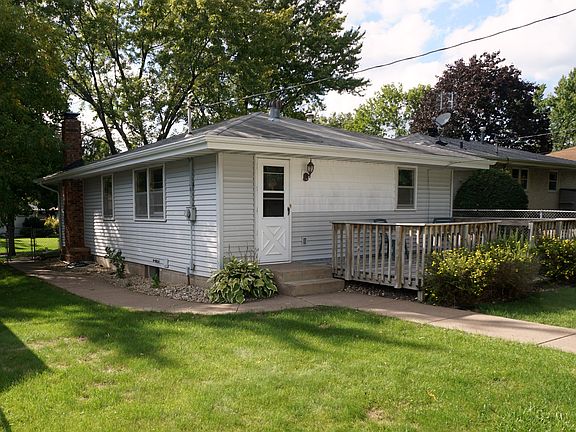 3rd image of 808 24th Ave N
