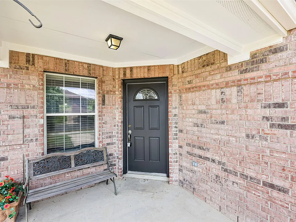 110 Newport Landing Pl
