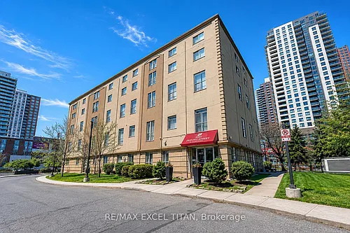1407 Dupont St #315 Photo 1