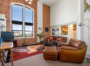 33 Maplewood Ave APT 401, Gloucester, MA 01930