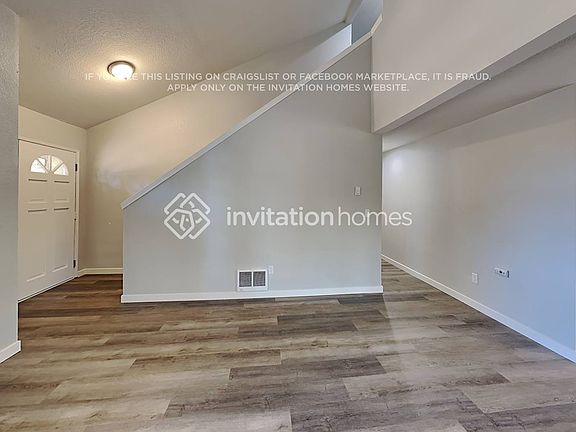 5th image of 3003 31st Ave SE