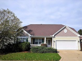 9126 E Windsor Dr, Olmsted Falls, OH 44138