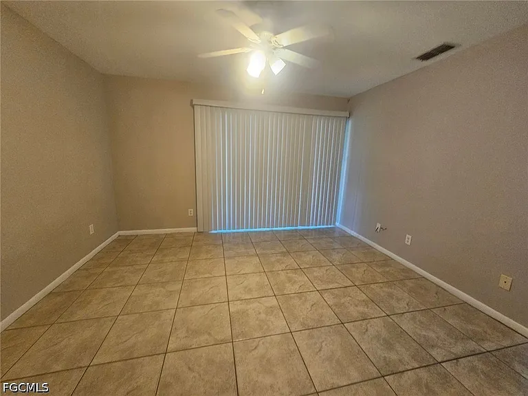 1101 SW 48th Ter — Photo 9