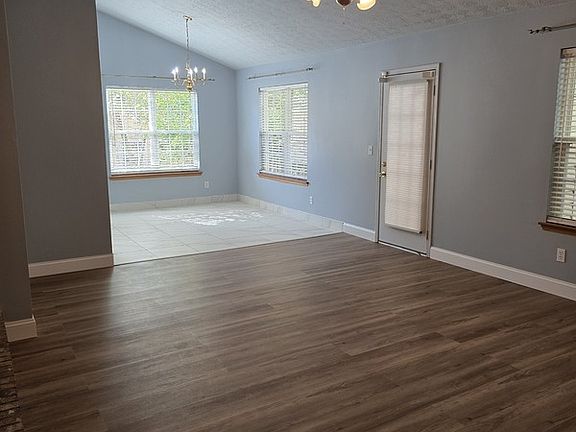 5th image of 3006 Landington Way