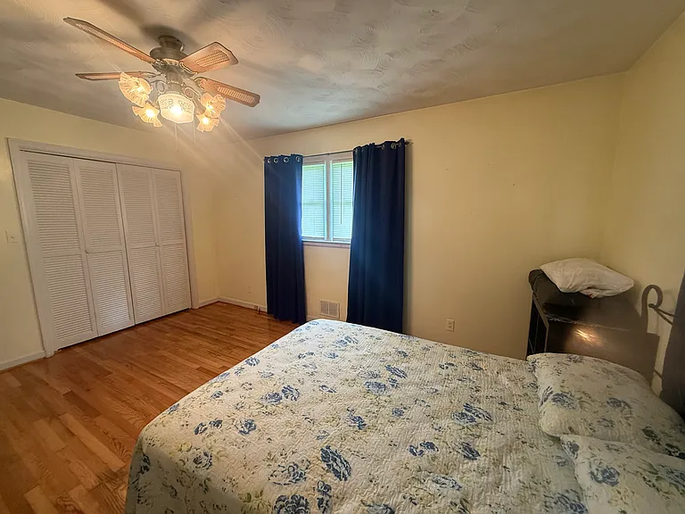 912 Archer Rd — Photo 4