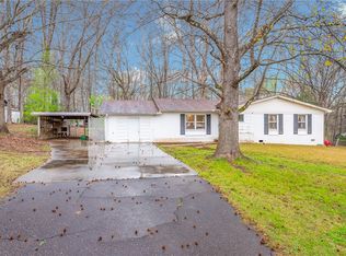 220 Woodberry Cir, Easley, SC 29642