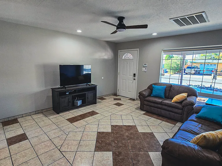 1320 Wofford Dr — Photo 4