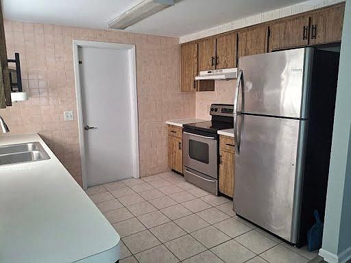 5th image of 8724 Sabal Way