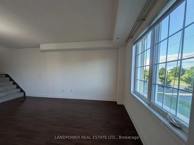 9872 McCowan Rd — Photo 32