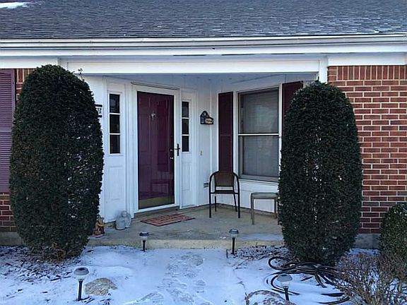 4th image of 2518 Saint Andrews Dr
