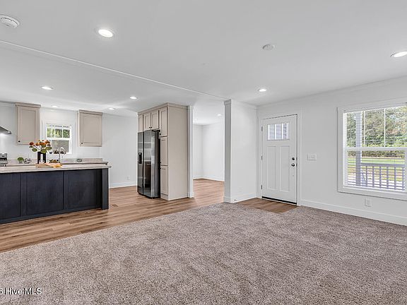 4th image of 1888 Rolling Green Drive SW
