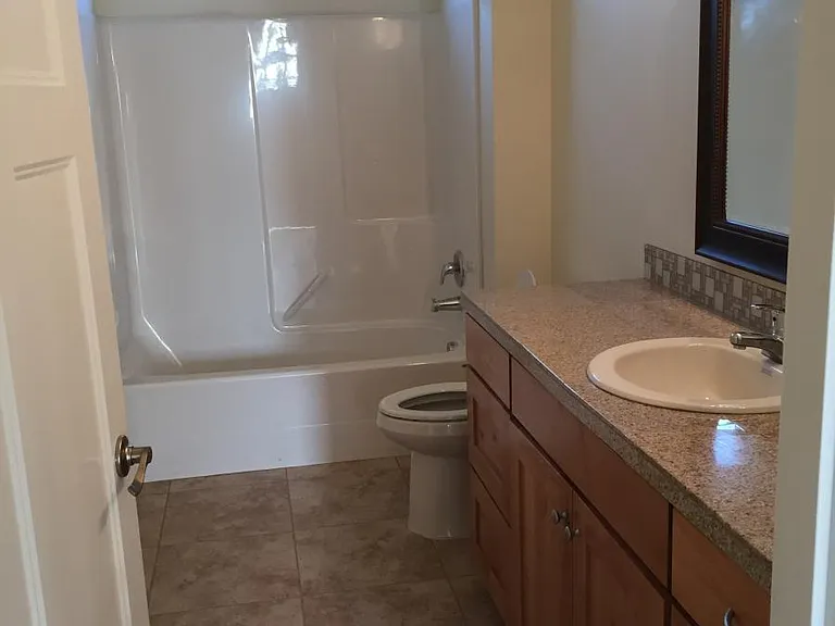 1013 N Grant St — Photo 9