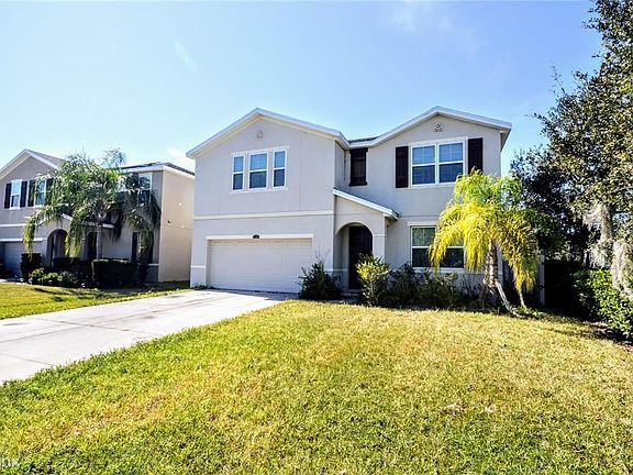 3rd image of 11403R Warren Oaks Pl