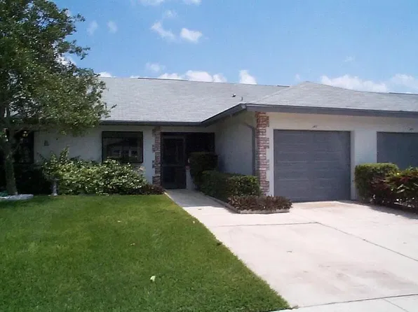 147 Moccasin Trl S, Jupiter, FL 33458
