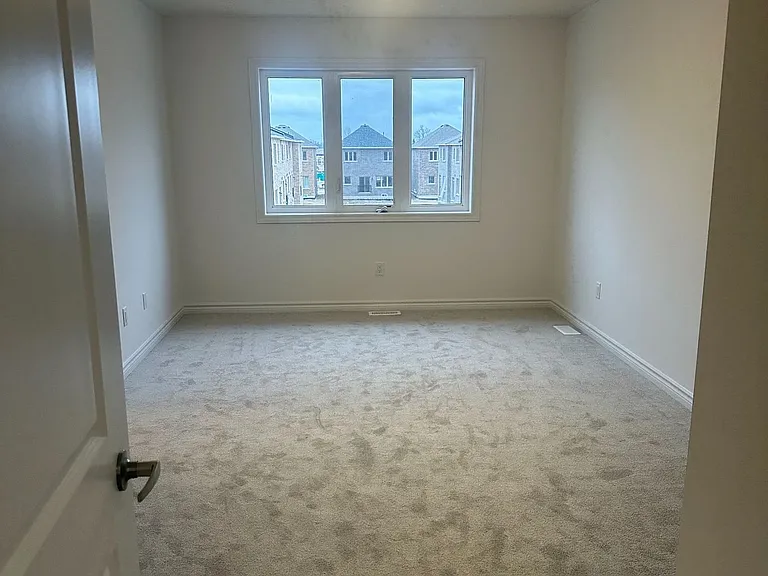 309 Russell St — Photo 10