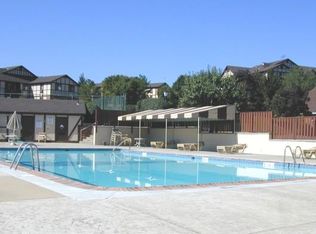 19I Kensington Rd, Chatham, NJ 07928