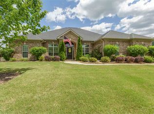 101 Early Morning Cir, Huntsville, AL 35811