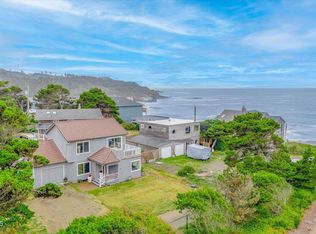 60 Raven Ln, Depoe Bay, OR 97341