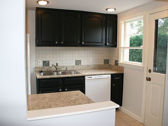 Kitchen/door to backyard