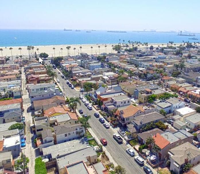 2 minute walk to Ocean Beach