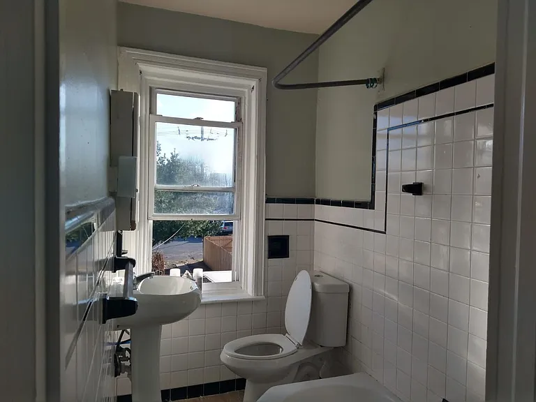 837 Genesee St — Photo 6
