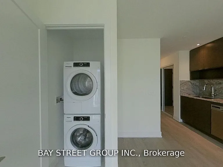 9 Mabelle Ave #2915 — Photo 12