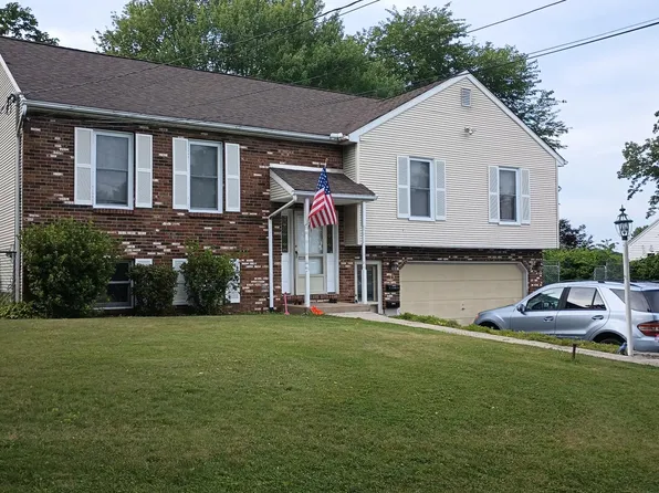 19 Hadley St, Watertown, CT 06779