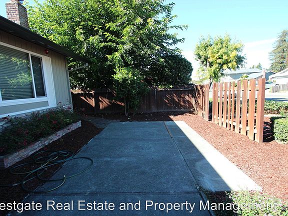 2nd image of 638 Albert Way
