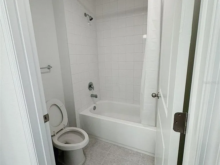 1832 Sanibel Dr — Photo 26