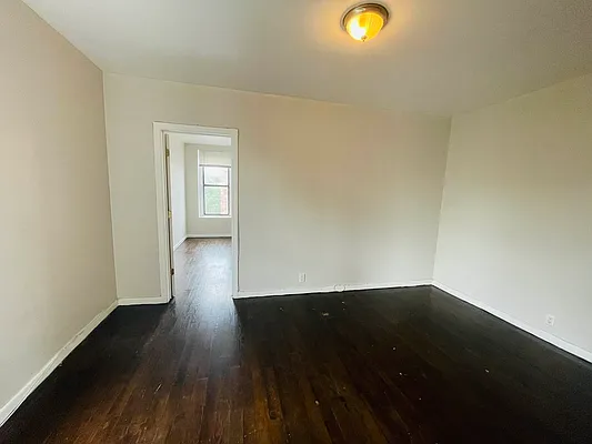 Rented by Zjama Realty Corp | media 16