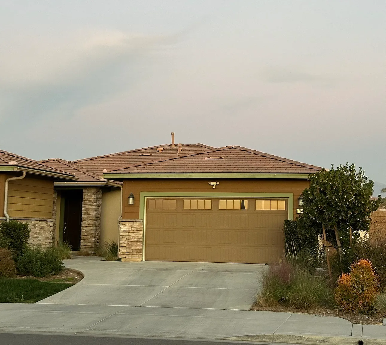 10823 Heirloom Way — Photo 2