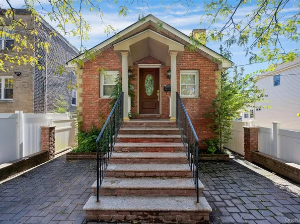 4408 Locust Point Drive, Bronx, NY 10465