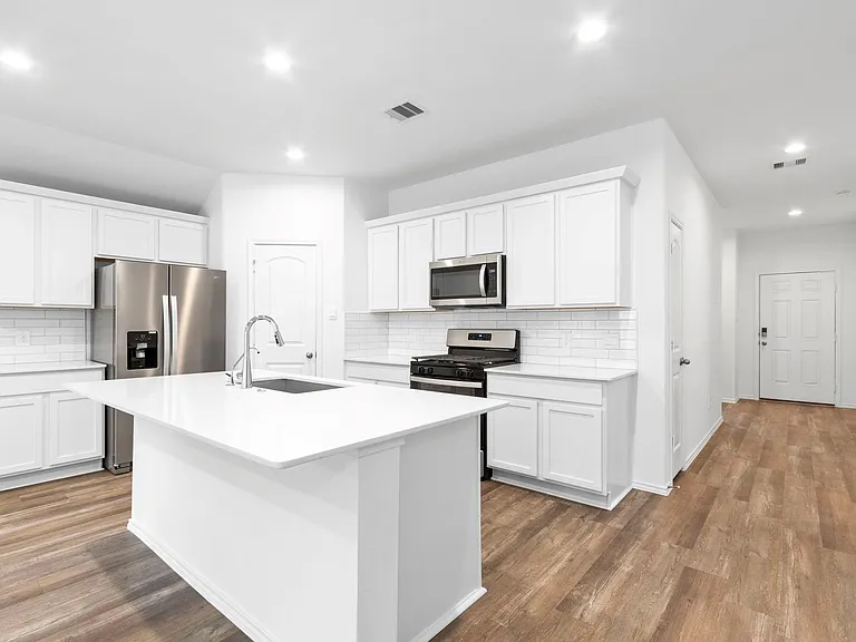 507 Cicero Ln — Photo 9