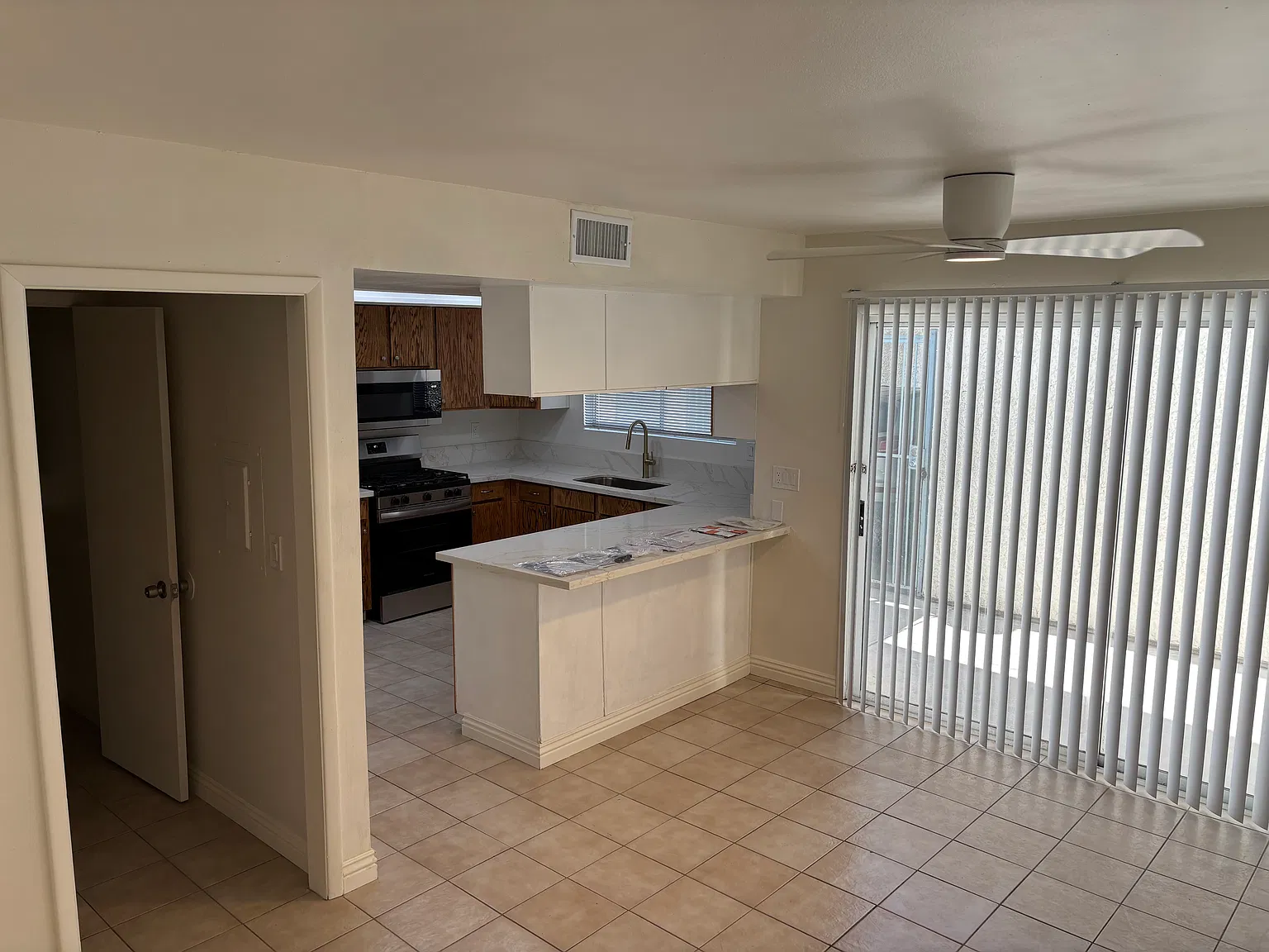 5383 Mountain Vista St — Photo 4