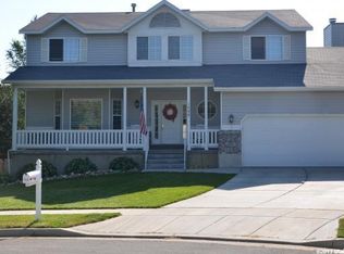 1648 E Country Terrace Cir, Sandy, UT 84092