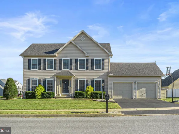 783 Farmhouse Ln, Harrisburg, PA 17111