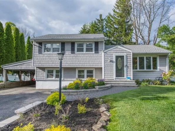 1 Stonehill Rd, Randolph, NJ 07869