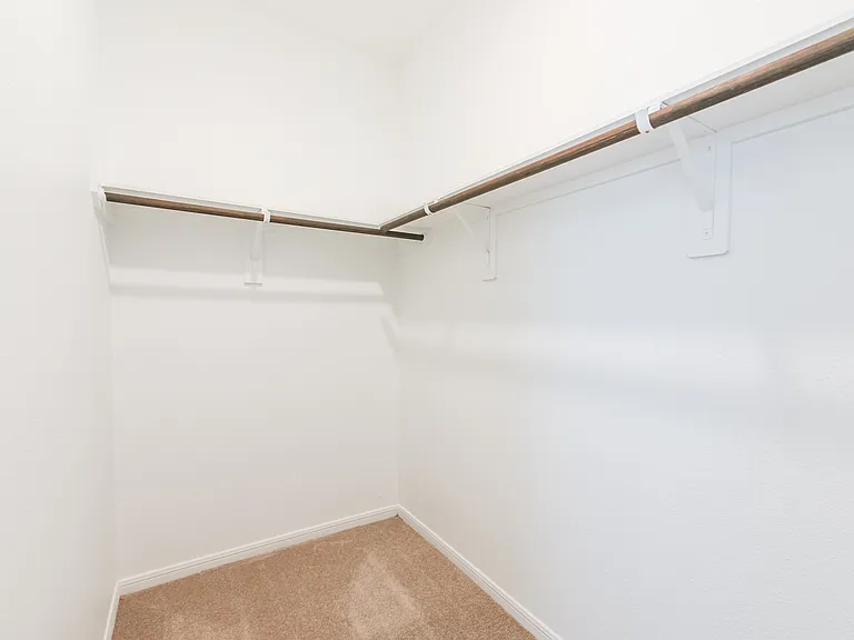 14483 Cedar Ledge Ln — Photo 32