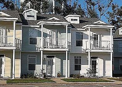 1st image of 1131 Century Oaks Dr