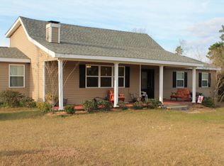 214 Ridgeview Dr, Carriere, MS 39426