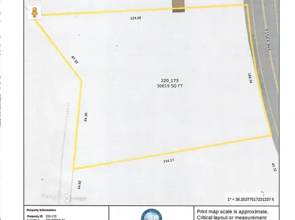 302 Essex Ave, Gloucester, MA 01930