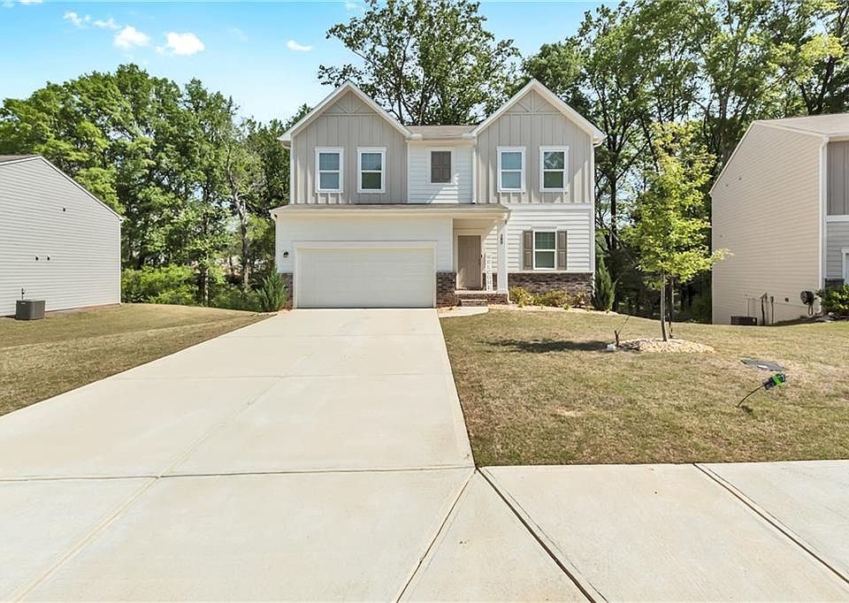 1st image of 289 Pond Ct
