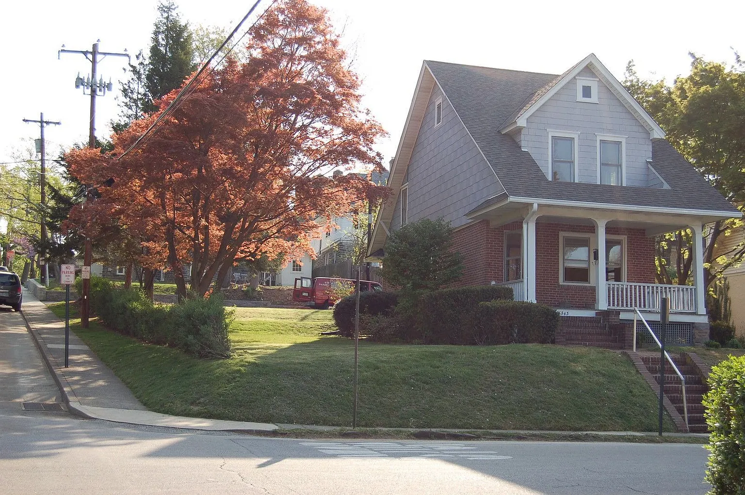343 Dudley Ave photo 1