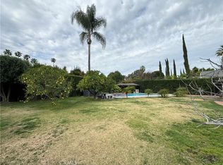 5329 Mecca Ave, Tarzana, CA 91356