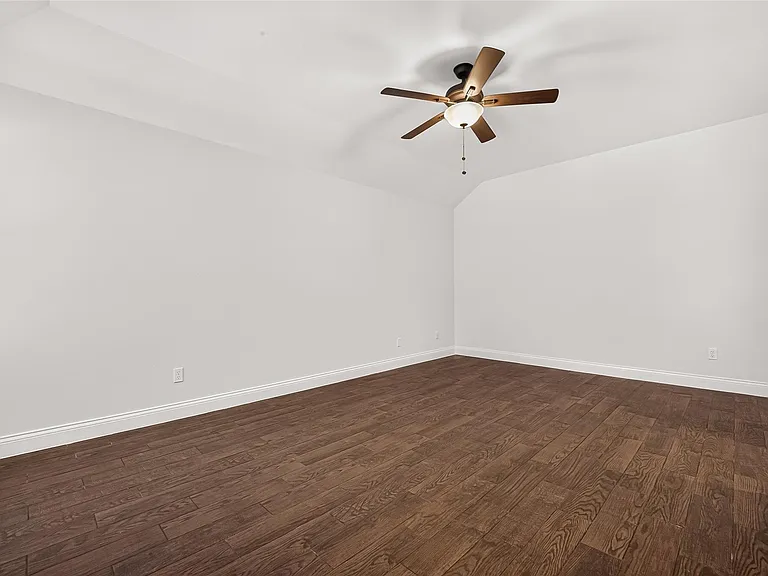 20707 Pine Rain Ct — Photo 27